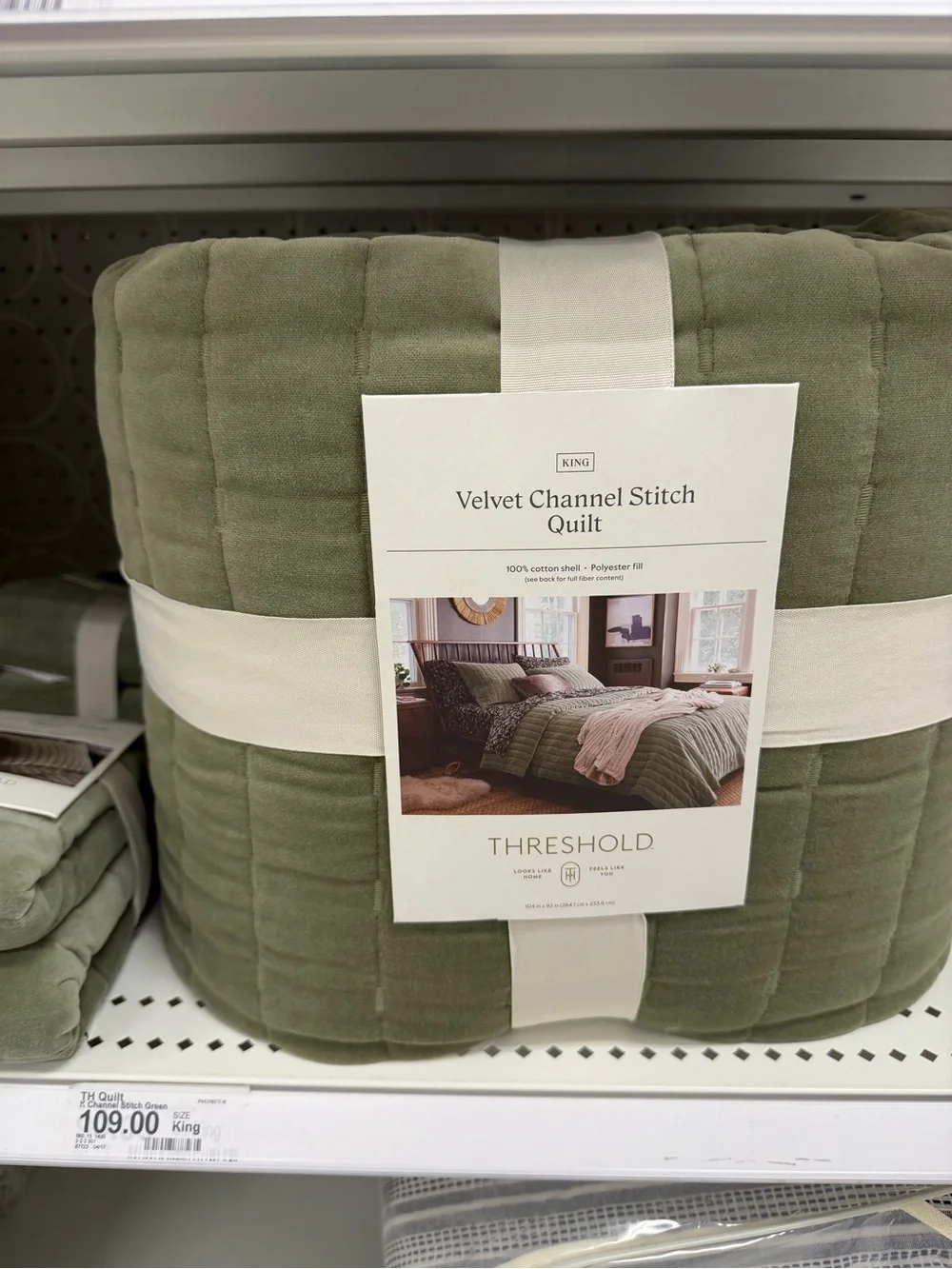 QUEEN Threshold Velvet Green Quilt Bedcover